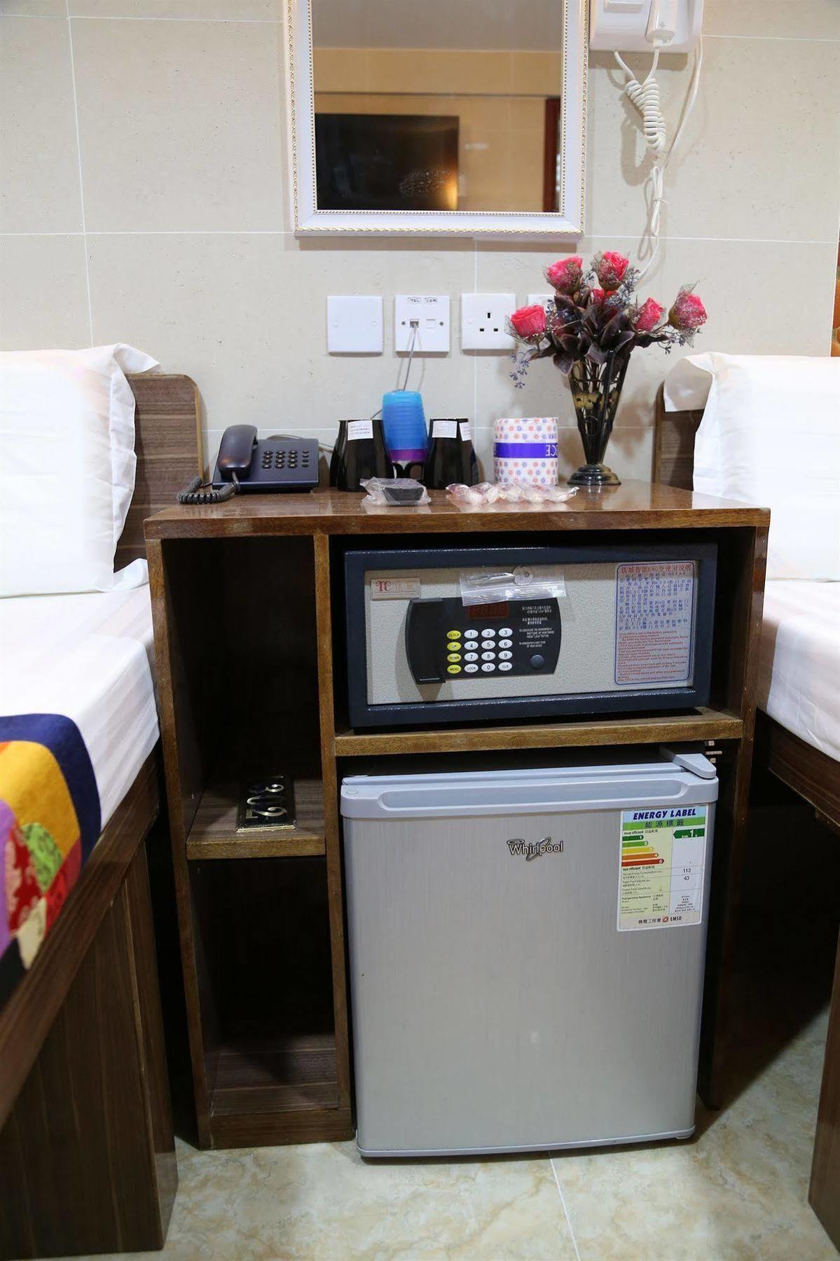 Euro Hostel Гонконг Экстерьер фото